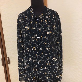 スピックアンドスパン(Spick & Span)の花柄ブラウス　本日価格400→380(シャツ/ブラウス(長袖/七分))