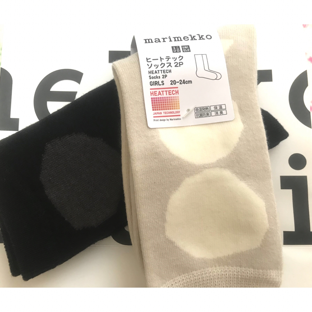 marimekko(マリメッコ)の靴下マリメッコandユニクロコラボ商品2足20cm24cm暖かくかわいい新品‼︎ レディースのレッグウェア(ソックス)の商品写真