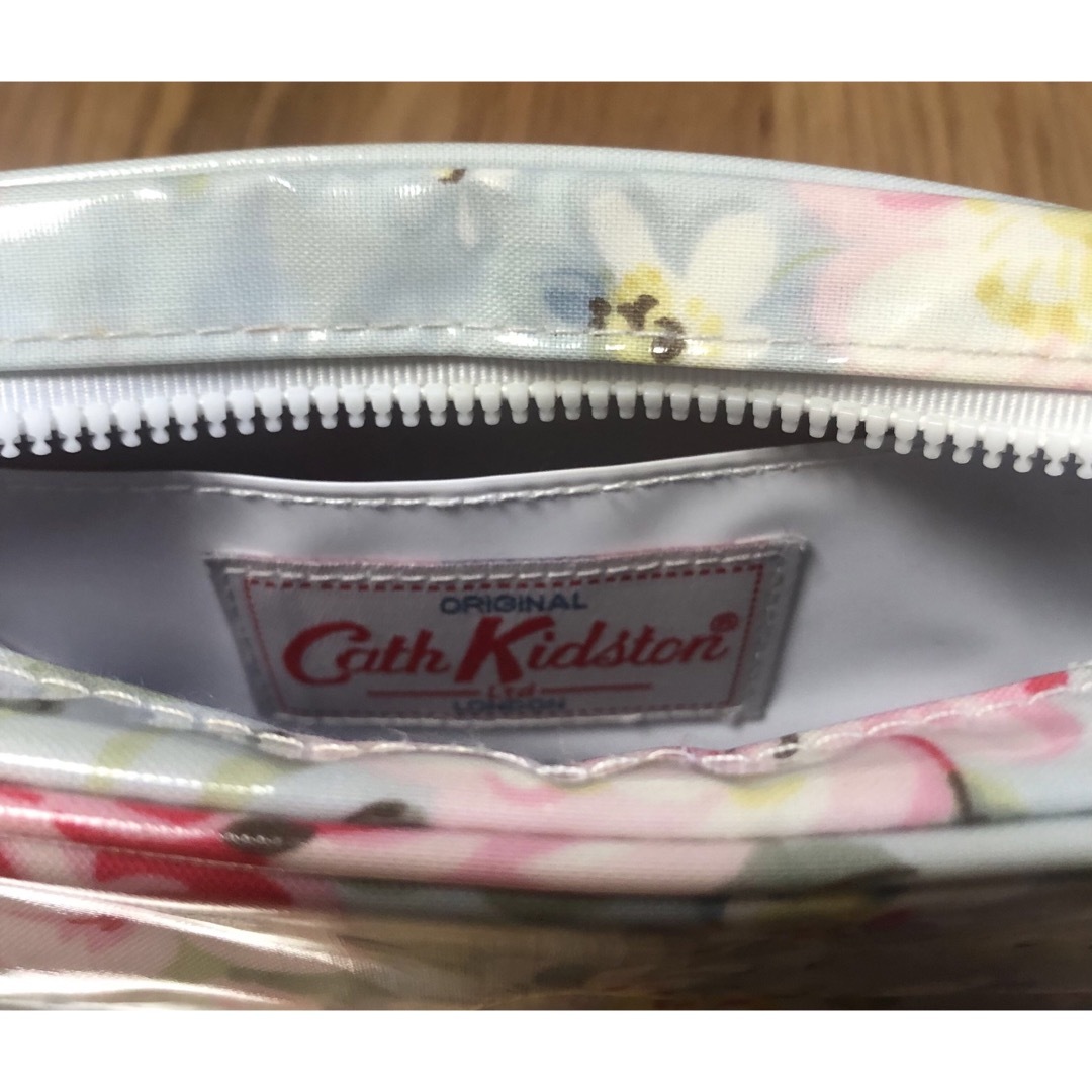 Cath Kidston(キャスキッドソン)のキャスキッドソン　ポーチ レディースのファッション小物(ポーチ)の商品写真