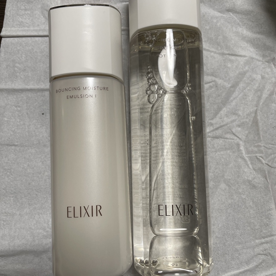 ELIXIR(エリクシール)のエリクシール 化粧水乳液セット コスメ/美容のスキンケア/基礎化粧品(化粧水/ローション)の商品写真