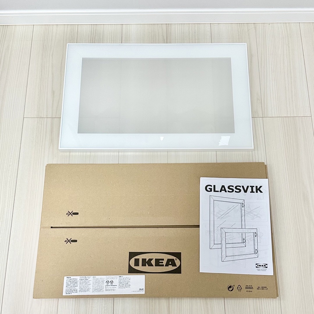 IKEA(イケア)のIKEA イケア　GLASSVIK  ホワイトフロスト ガラス扉 60✖️38 インテリア/住まい/日用品の収納家具(棚/ラック/タンス)の商品写真