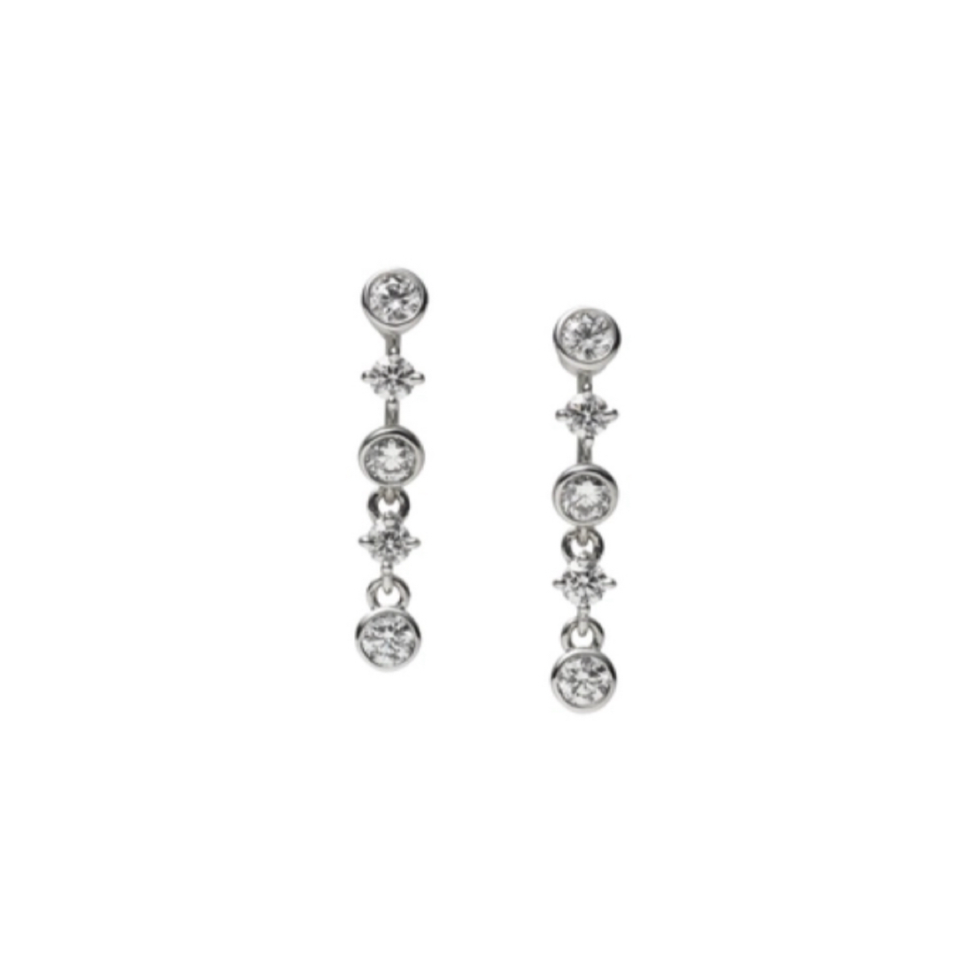 MIKIMOTO(ミキモト)のミキモト　ディナーリングコレクション　ダイヤモンドピアス　K18  美品 レディースのアクセサリー(ピアス)の商品写真