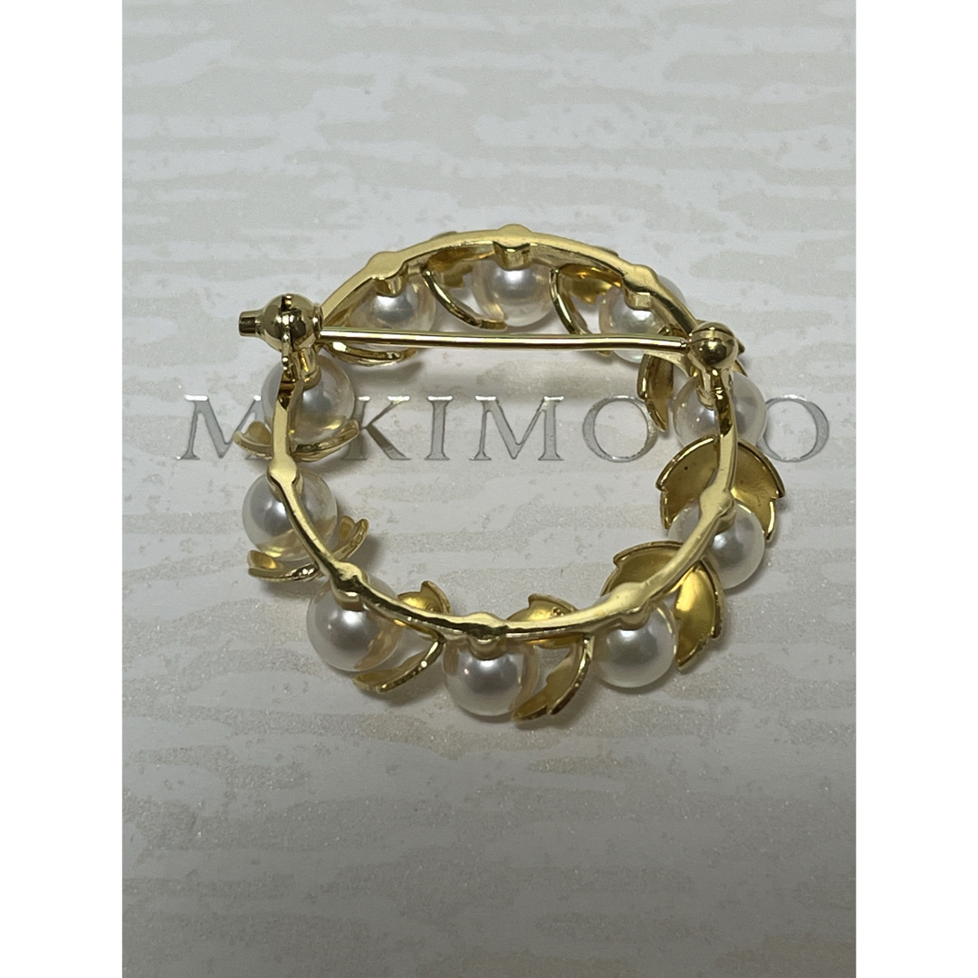 MIKIMOTO(ミキモト)の定番！　ミキモト　ブローチ　K18  月桂樹　付属品付き美品 レディースのアクセサリー(ブローチ/コサージュ)の商品写真