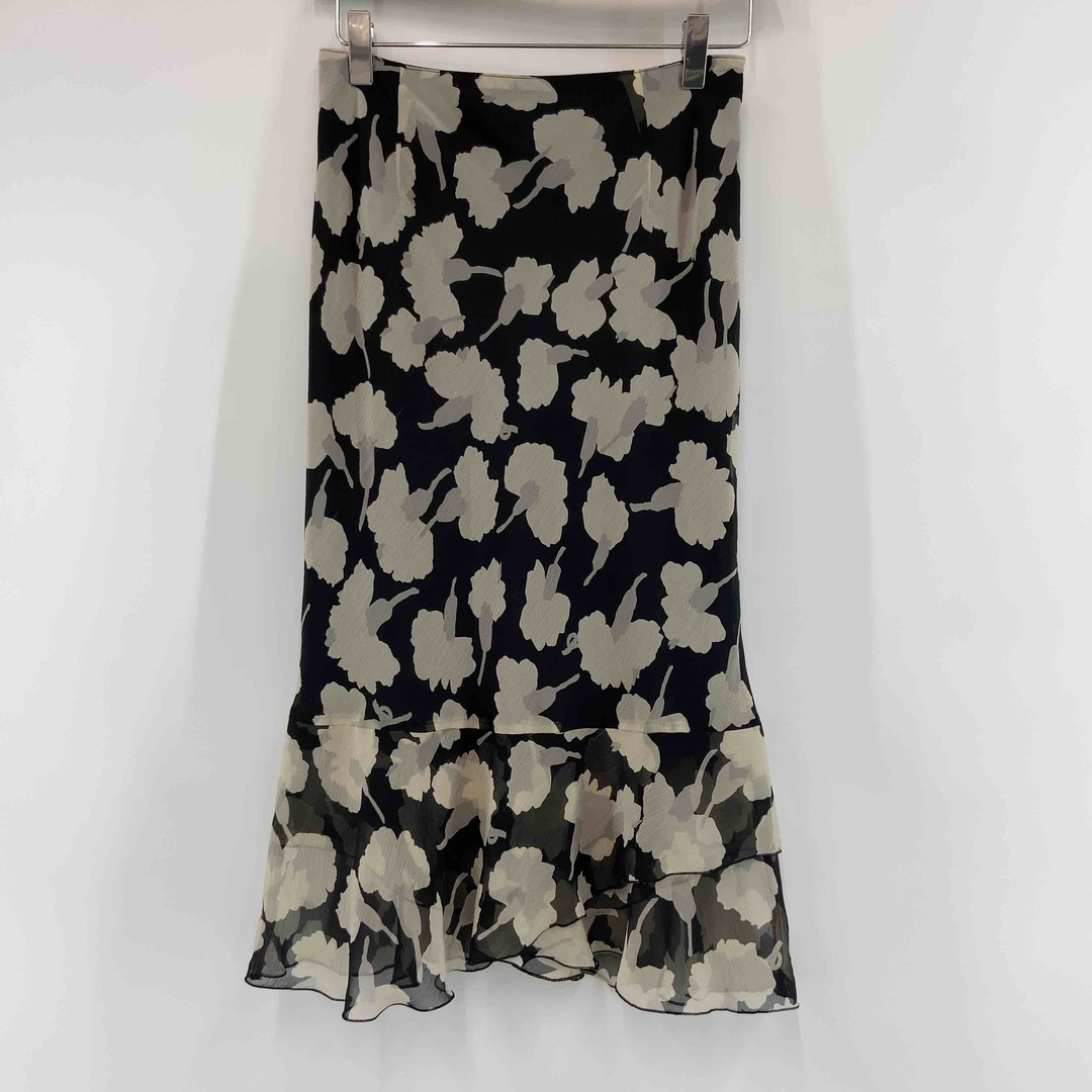 INED(イネド)のINED イネド レディース ロングスカート　マーメイドフレア　花柄　黒 レディースのスカート(ロングスカート)の商品写真