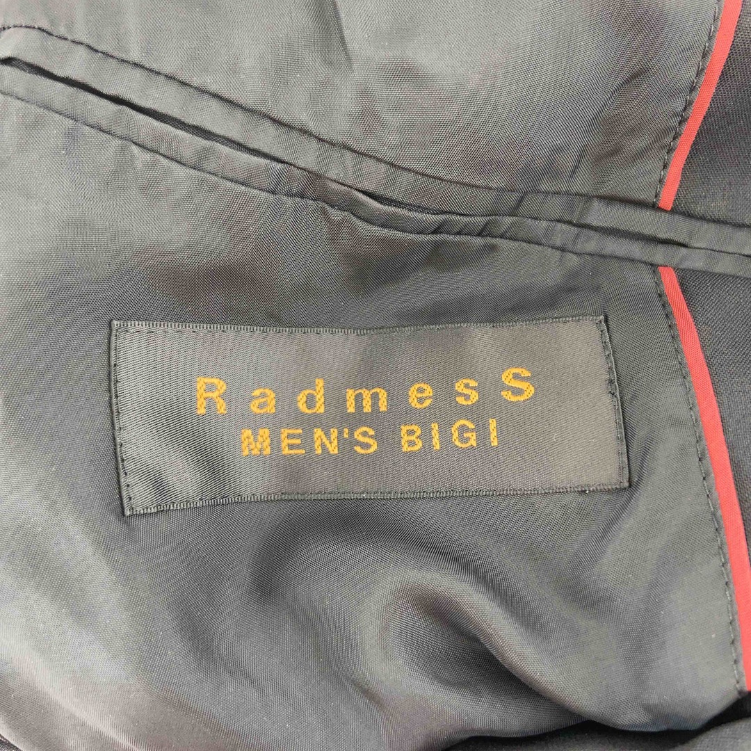 MEN'S BIGI(メンズビギ)のMEN’S BIGI メンズビギ 　Radmess　メンズ テーラードジャケット　３つボタン　黒　ブラック　裏地付き　サイズМ メンズのジャケット/アウター(テーラードジャケット)の商品写真