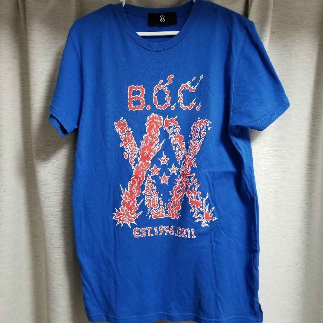 BUMP OF CHICKEN(バンプオブチキン)の【中古】BUMP HOMESICK EISEI2008ツアーT(黒M)とおまけ エンタメ/ホビーのタレントグッズ(ミュージシャン)の商品写真