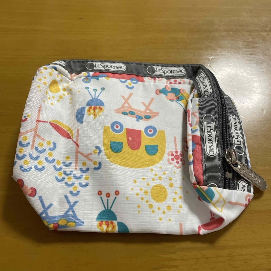 LeSportsac(レスポートサック)の専用　lesportsac ポーチ　2つ レディースのファッション小物(ポーチ)の商品写真