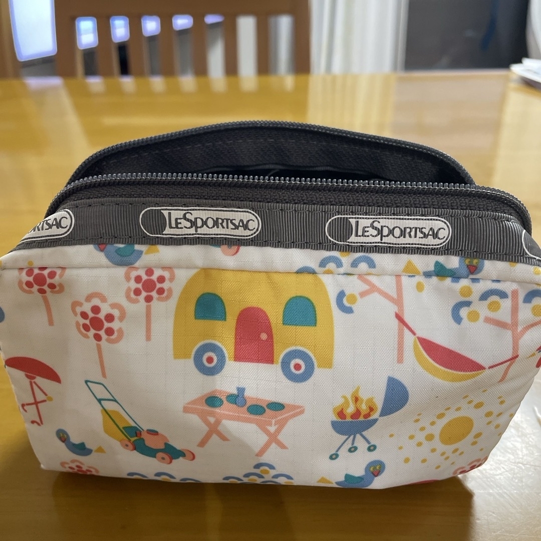 LeSportsac(レスポートサック)の専用　lesportsac ポーチ　2つ レディースのファッション小物(ポーチ)の商品写真