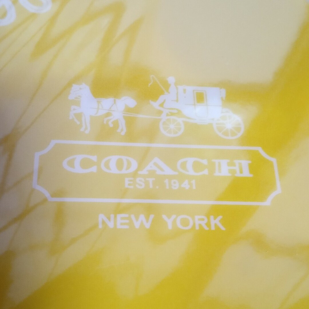 COACH(コーチ)の(新品未使用)COACH　コーチ　クリアファイル　3枚セット×2袋　B5サイズ インテリア/住まい/日用品の文房具(ファイル/バインダー)の商品写真