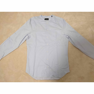 エンポリオアルマーニ(Emporio Armani)のアルマーニ 襟なし シャツ 長袖 ノーカラー バンドカラー ストライプ 水色 M(シャツ)