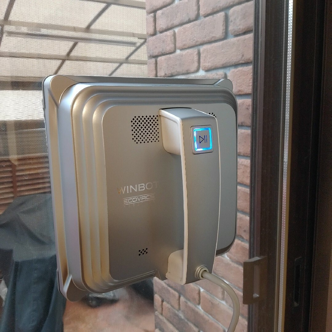 【動作OKな美品】ECOVACS 窓用ロボット掃除機 WINBOT W830 【動作OKな美品】ECOVACS 窓用ロボット掃除機 WINBOT W830