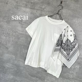 サカイ(sacai)の『sacai』 サカイ (1) ペイズリー柄 スカーフ風 Tシャツ(Tシャツ(半袖/袖なし))