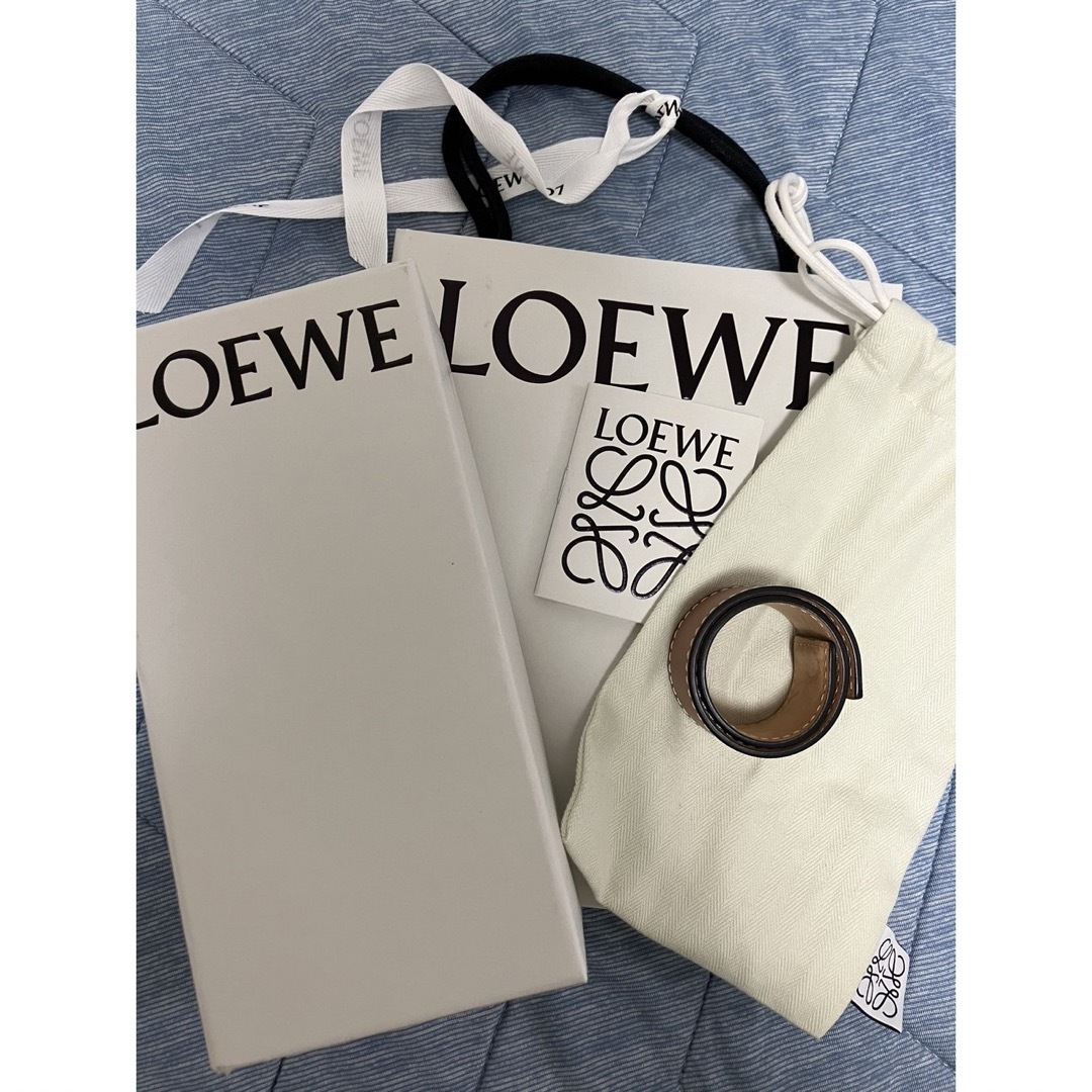 LOEWE(ロエベ)のLOEWE 革 ブレスレット レディースのアクセサリー(ブレスレット/バングル)の商品写真