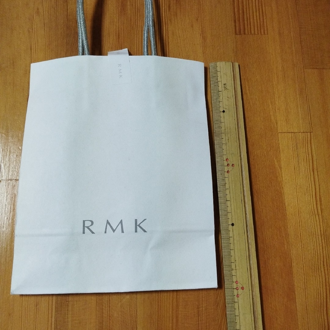 RMK(アールエムケー)のRMK 紙袋　ショッパー レディースのバッグ(ショップ袋)の商品写真