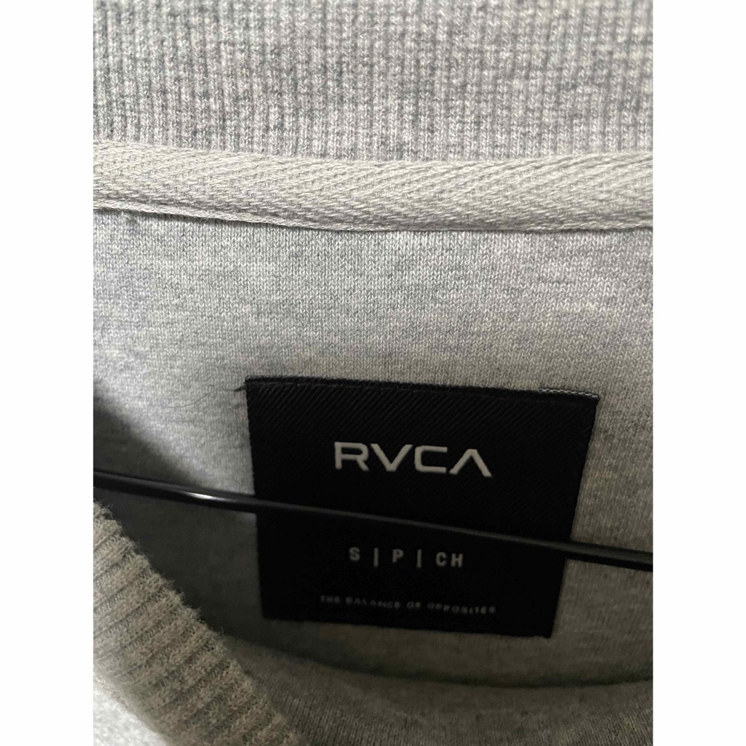 RVCA(ルーカ)の【セール実施中】RVCA メンズトレーナー　24時間以内に発送します！ メンズのトップス(スウェット)の商品写真