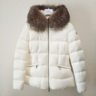 モンクレール(MONCLER)のモンクレール BOED ダウンジャケット リアルファー レディース 白 サイズ1(ダウンジャケット)