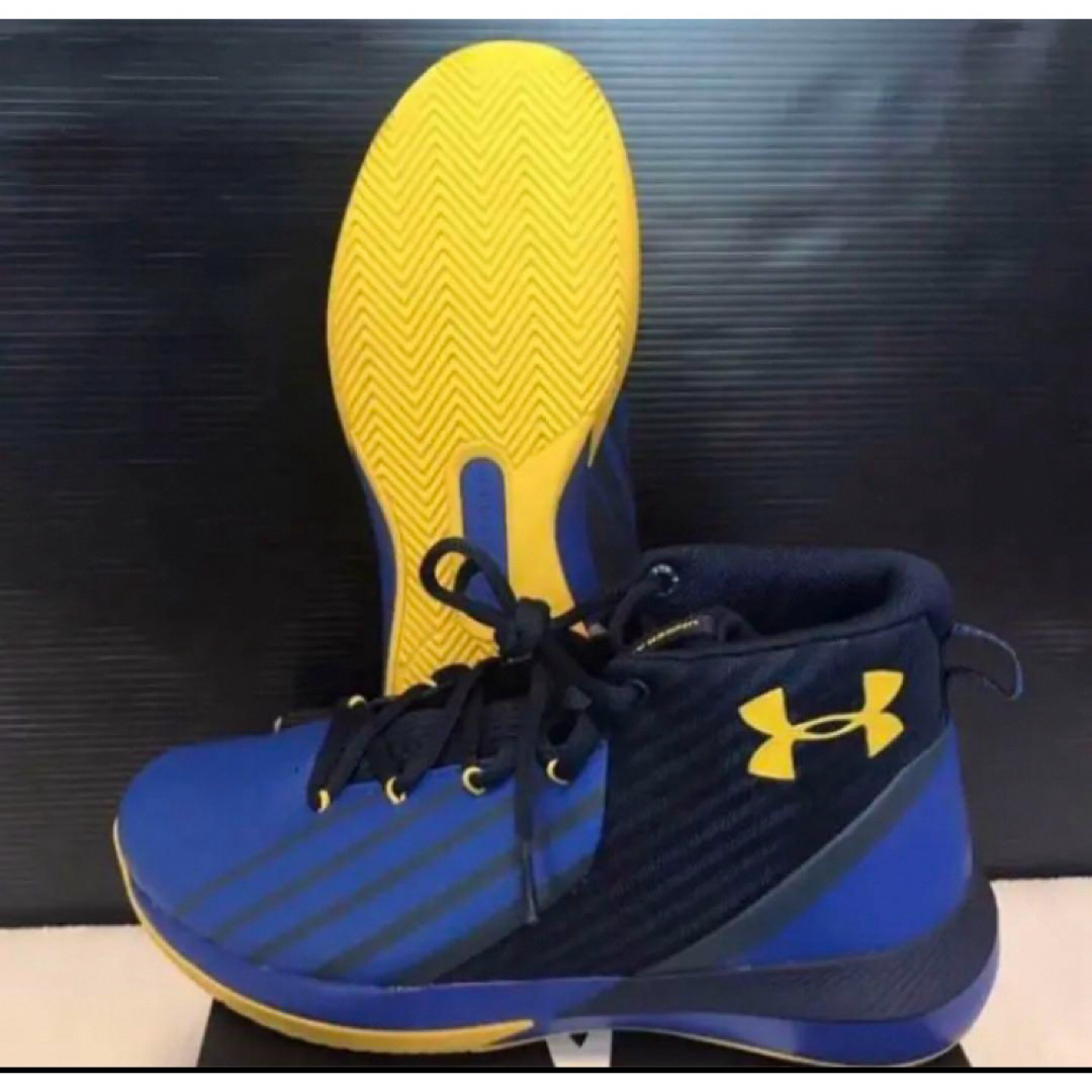 UNDER ARMOUR(アンダーアーマー)の送料無料 新品 UA BGS LOCKDOWN 3 SYN WIDE 24.5 スポーツ/アウトドアのスポーツ/アウトドア その他(バスケットボール)の商品写真