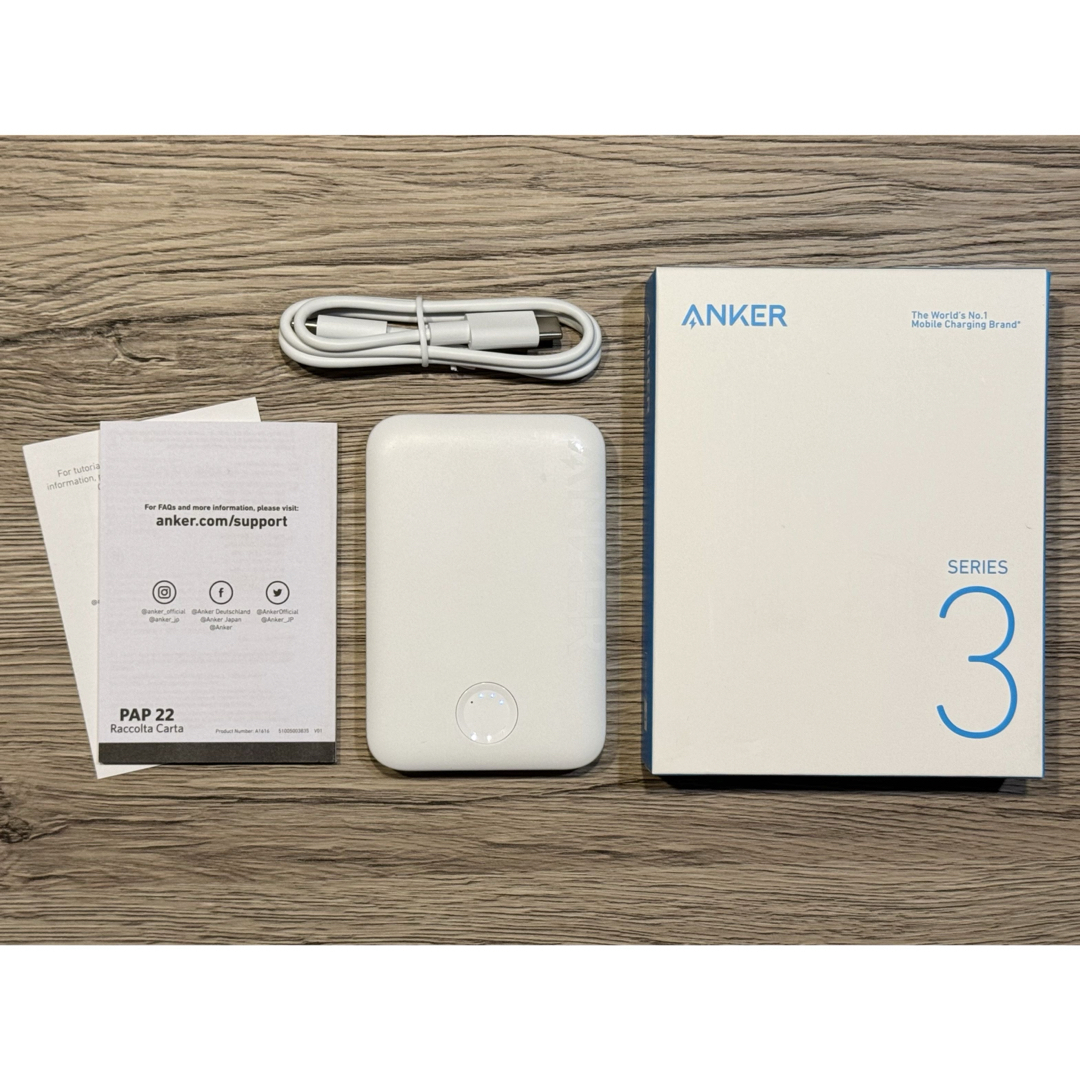 Anker(アンカー)のAnker 321 MagSafe対応 モバイルバッテリー スマホ/家電/カメラのスマートフォン/携帯電話(バッテリー/充電器)の商品写真