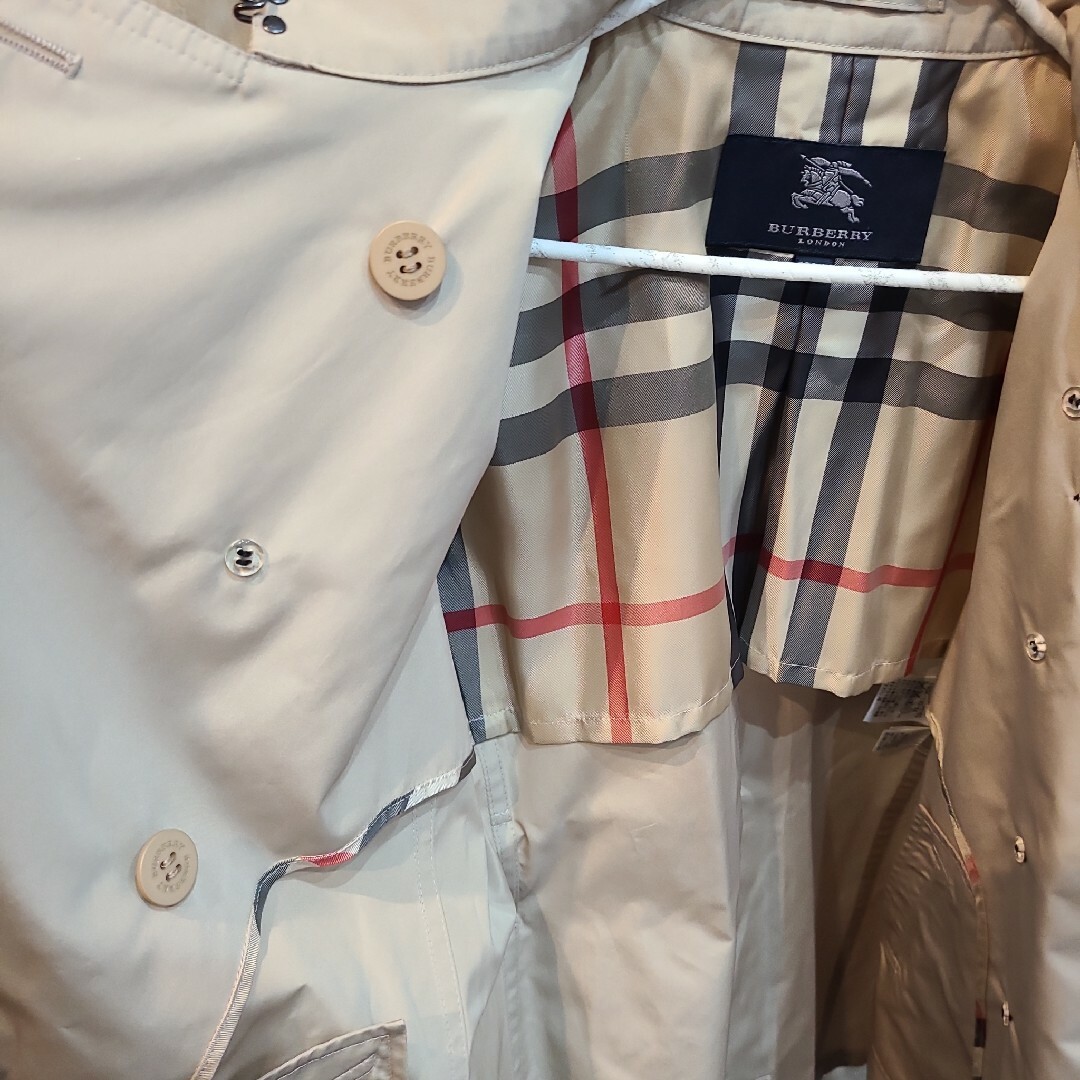 BURBERRY - 美品 Burberry子供用トレンチコート 130 バーバリーの通販 BURBERRY - 美品 Burberry子供用トレンチコート 130 バーバリーの通販