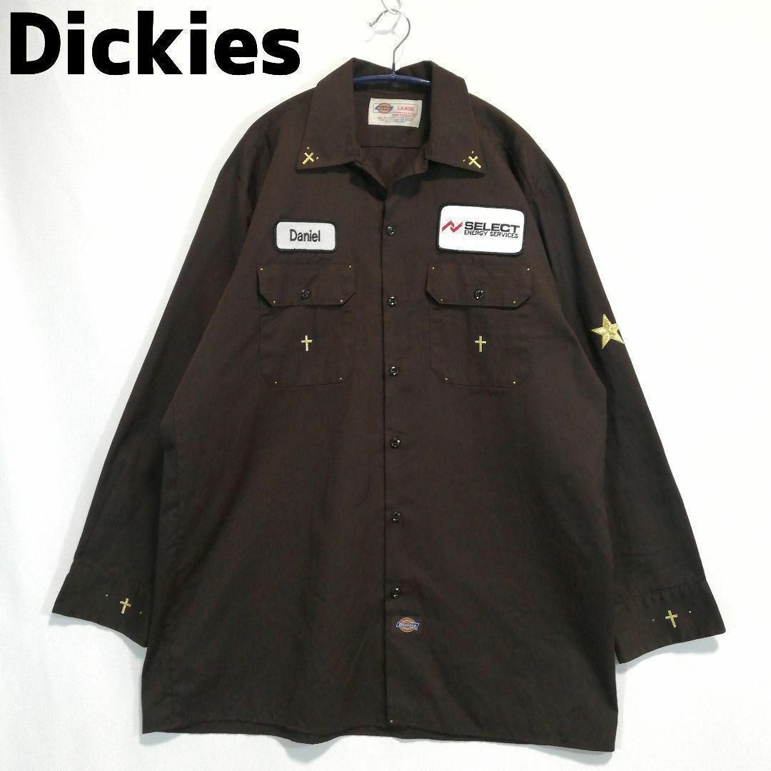 Dickies(ディッキーズ)のDickies ゴールド刺繍 ワッペン 長袖シャツ ブラウン ディッキーズ 茶色 メンズのトップス(シャツ)の商品写真