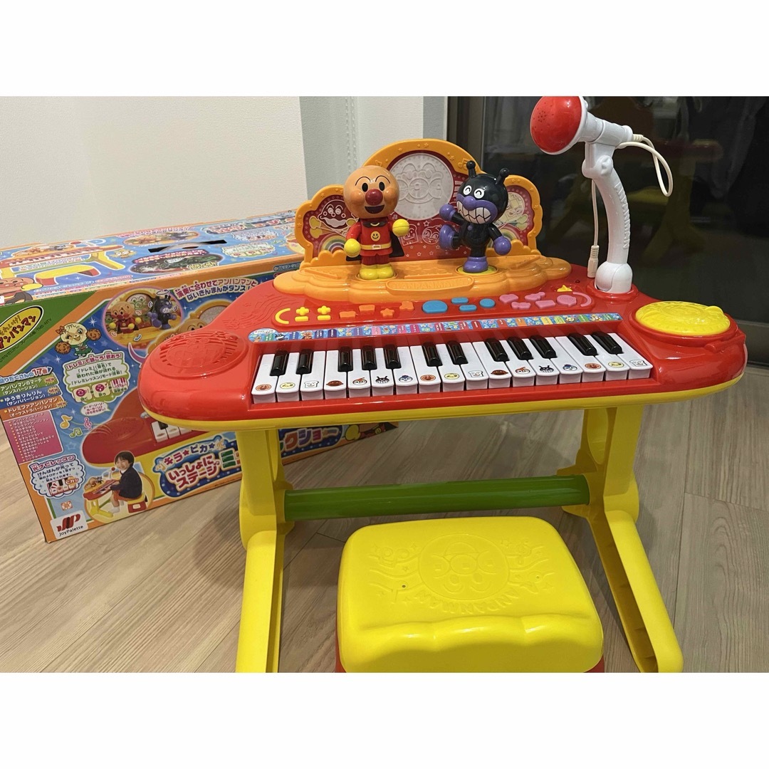 アンパンマン ピアノ ミュージックショー キッズ/ベビー/マタニティのおもちゃ(知育玩具)の商品写真