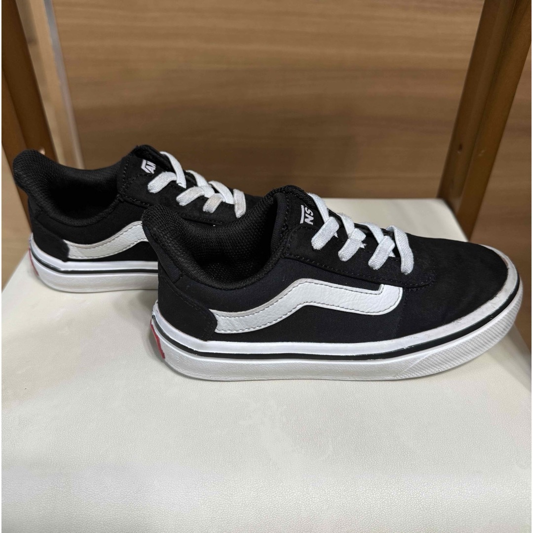 VANS(ヴァンズ)のVANS ベビーキッズ　スニーカー キッズ/ベビー/マタニティのキッズ靴/シューズ(15cm~)(スニーカー)の商品写真