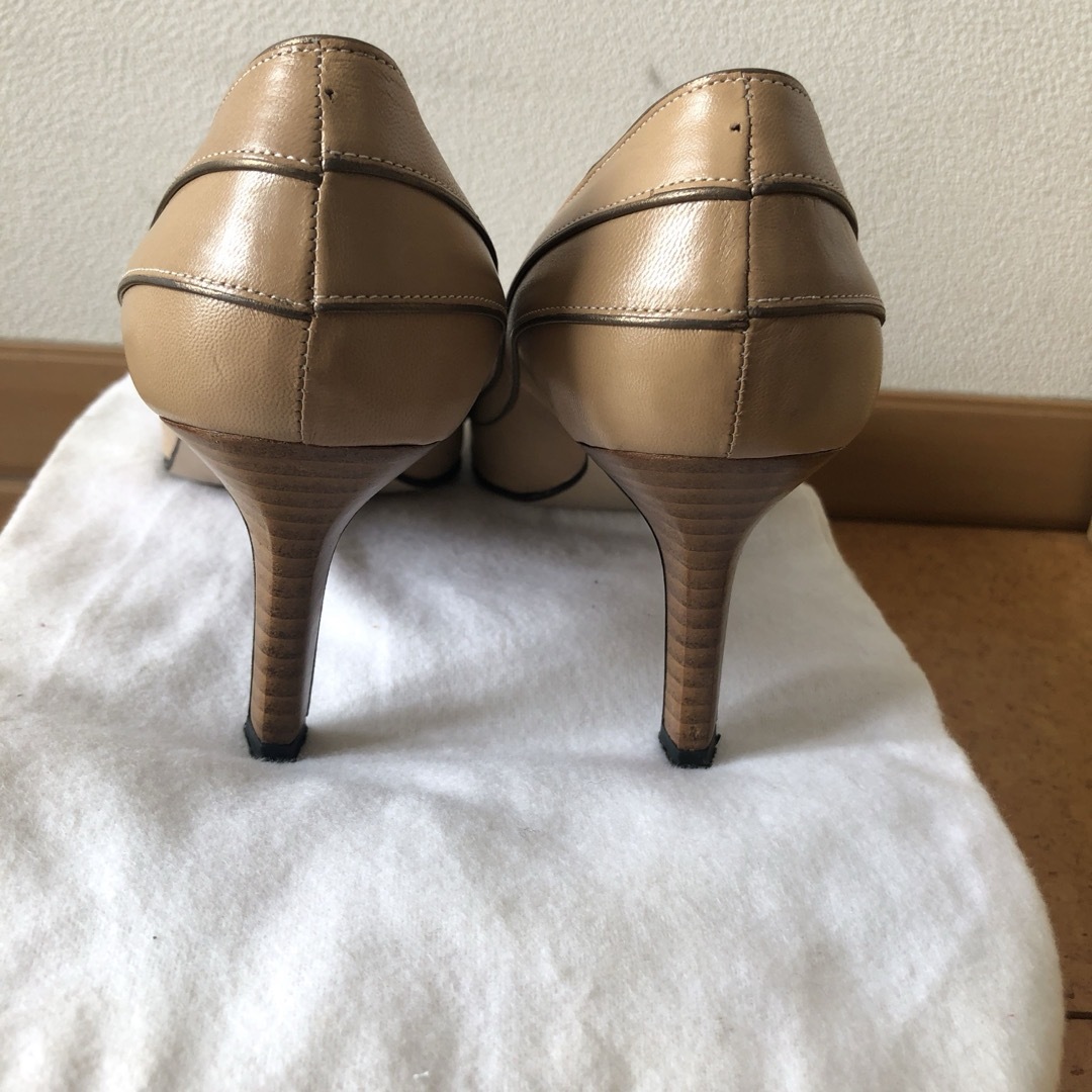 アキラオーサキ　パンプス レディースの靴/シューズ(ハイヒール/パンプス)の商品写真