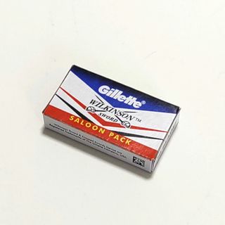 両刃カミソリ替刃 《Gillette Wilkinson Sword》 10枚(カミソリ)