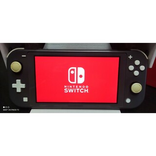 ニンテンドースイッチ(Nintendo Switch)のSwitch　lite(携帯用ゲーム機本体)