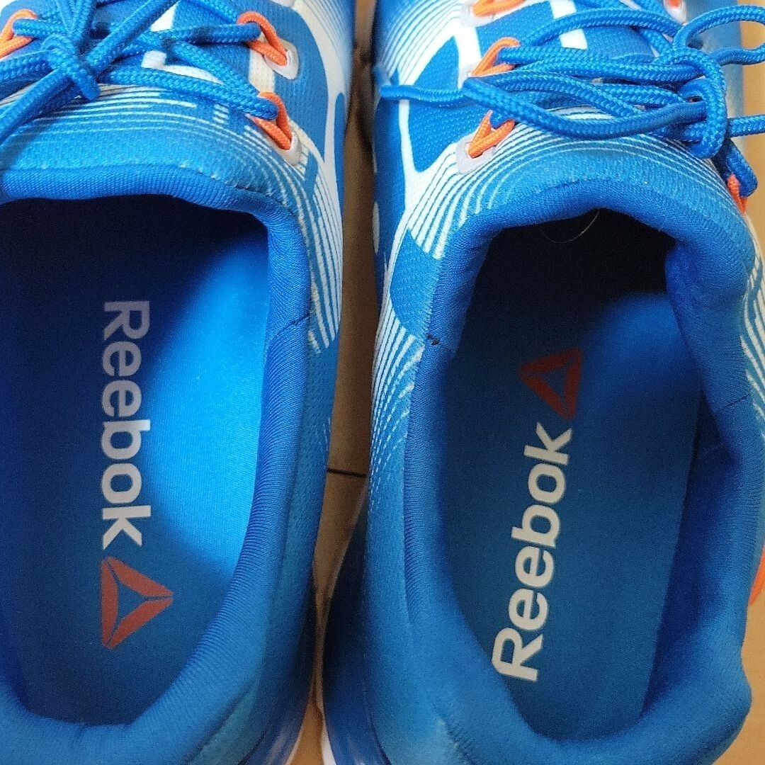 Reebok(リーボック)の入手困難❗【美品❗】Reebokスニーカーポンプリュ～　青 メンズの靴/シューズ(スニーカー)の商品写真