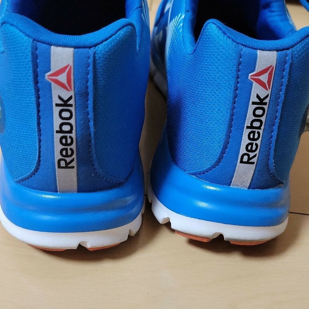 Reebok(リーボック)の入手困難❗【美品❗】Reebokスニーカーポンプリュ～　青 メンズの靴/シューズ(スニーカー)の商品写真