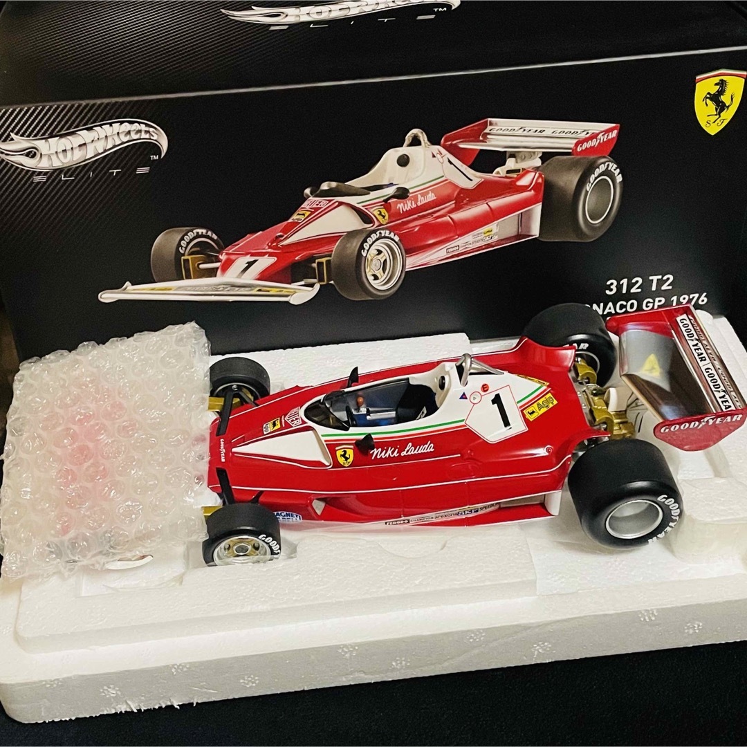 MATTEL(マテル)のラウダフィギュア付き 1/18 Mattel Elite フェラーリ 312T2 エンタメ/ホビーのおもちゃ/ぬいぐるみ(ミニカー)の商品写真