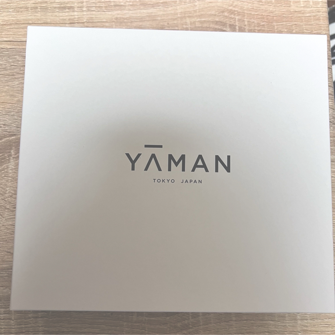 YA-MAN(ヤーマン)の週末限定値下げ！！ヤーマン メディリフト YAMAN スマホ/家電/カメラの美容/健康(フェイスケア/美顔器)の商品写真