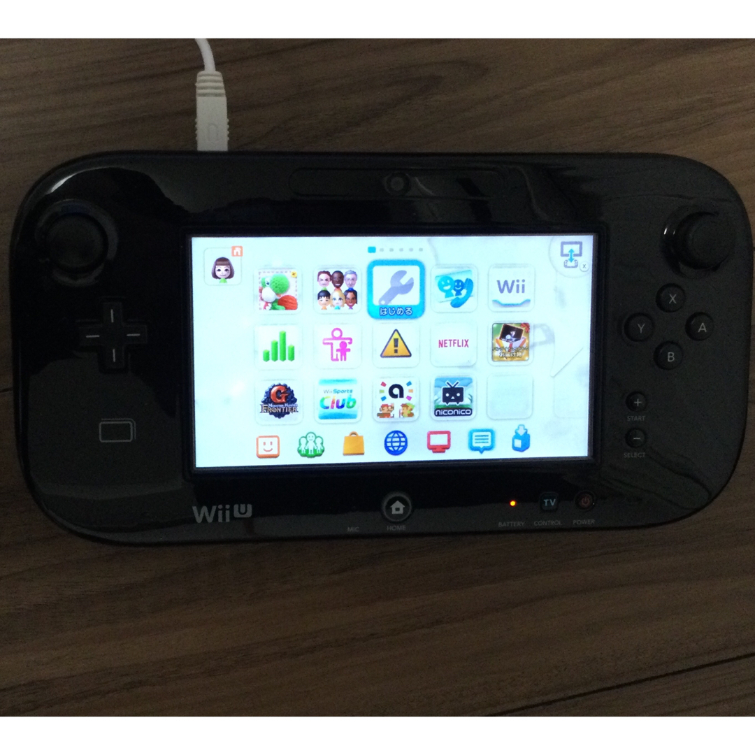 Wii U 本体　＋　ソフト11本セット エンタメ/ホビーのゲームソフト/ゲーム機本体(家庭用ゲーム機本体)の商品写真