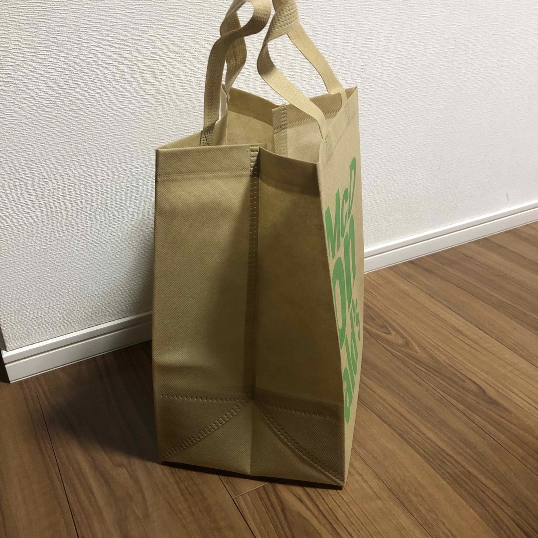 マクドナルド(マクドナルド)のマクドナルド　エコバッグ　不織布 レディースのバッグ(エコバッグ)の商品写真