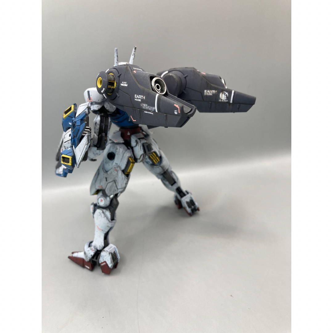 BANDAI(バンダイ)のガンプラ　改修・全塗装済み完成品　HG1/144 エアリアル＋フライトユニット エンタメ/ホビーのおもちゃ/ぬいぐるみ(模型/プラモデル)の商品写真