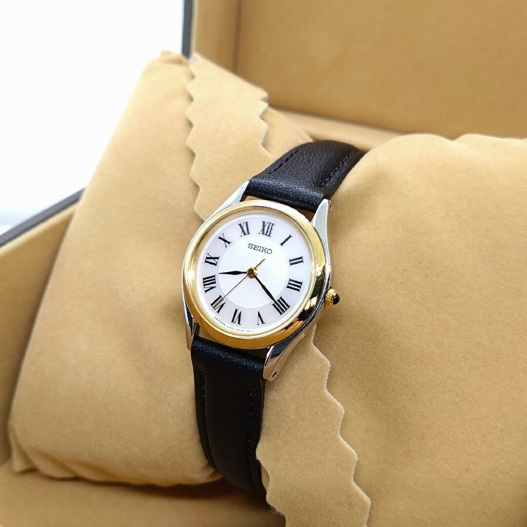 SEIKO(セイコー)のSEIKO セイコー レディース  腕時計 エクセリーヌ  シルバー  ゴールド レディースのファッション小物(腕時計)の商品写真