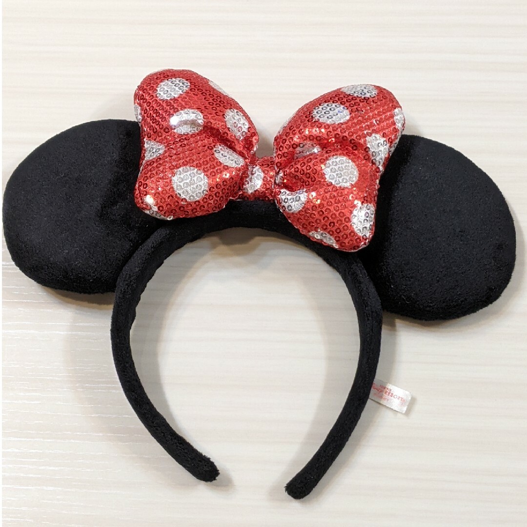 Disney(ディズニー)のミニー　カチューシャ エンタメ/ホビーのおもちゃ/ぬいぐるみ(キャラクターグッズ)の商品写真