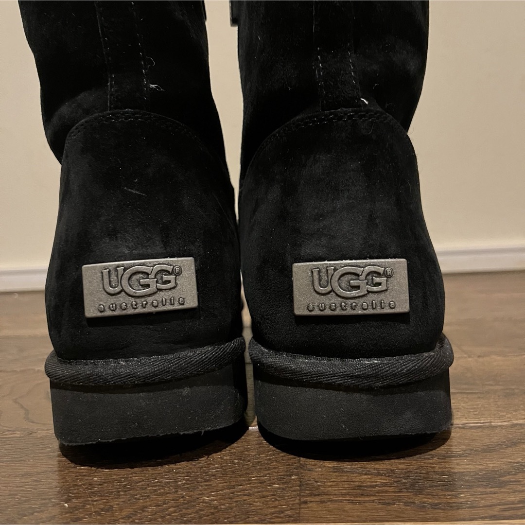 UGG AUSTRALIA(アグオーストラリア)のUGG アグ サイドジップアップ ペコス ムートンブーツ 黒 ブラック メンズの靴/シューズ(ブーツ)の商品写真