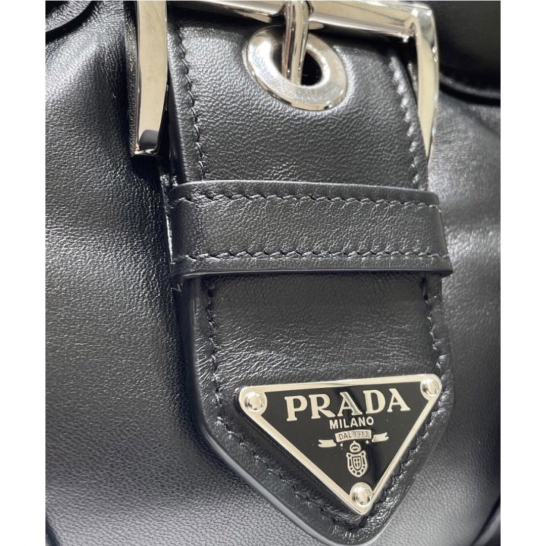 PRADA(プラダ)の【翌日発送】プラダショルダーバッグムーンパデットナッパレザー レディースのバッグ(ショルダーバッグ)の商品写真