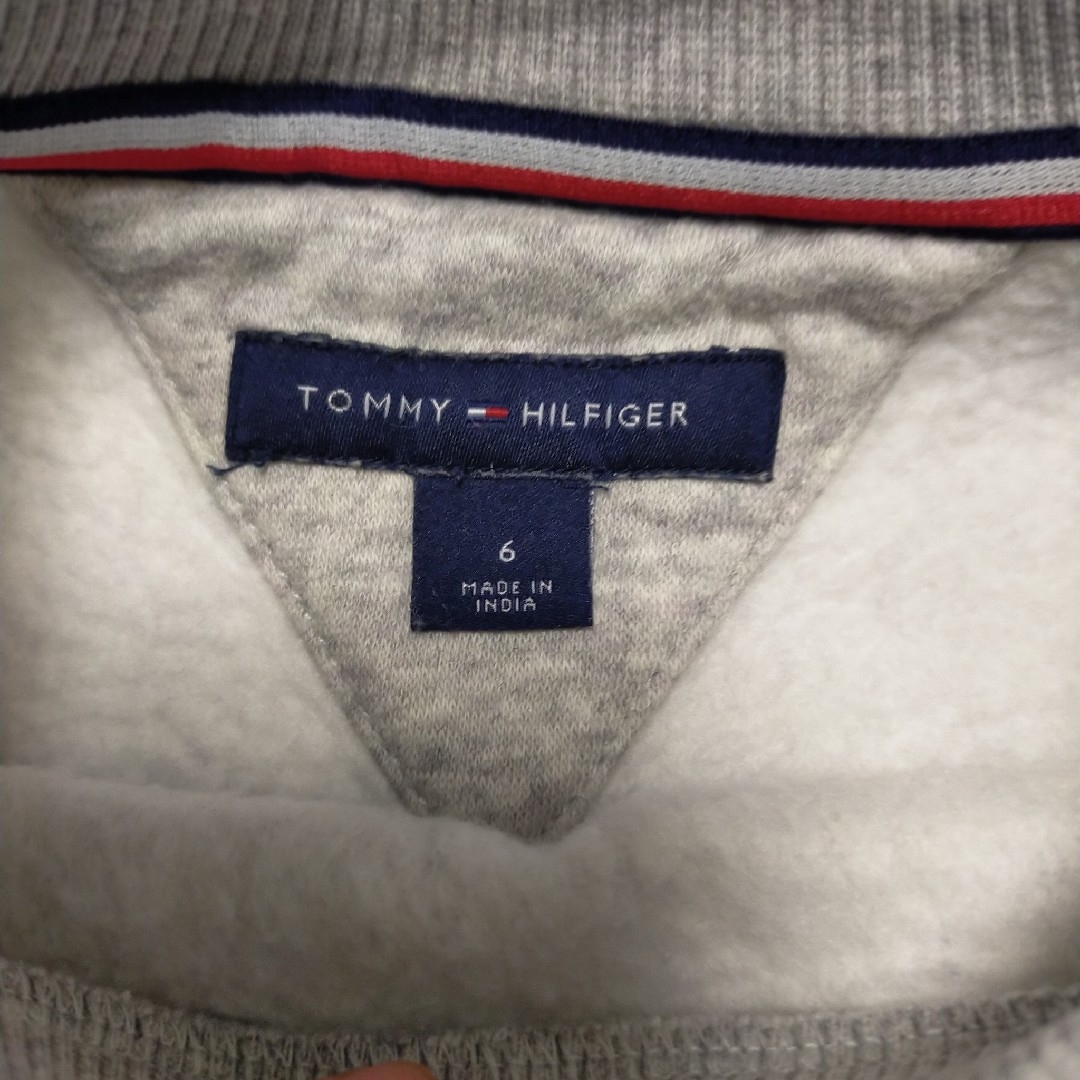 TOMMY HILFIGER(トミーヒルフィガー)のトミヒル トミーフィルヒガー 裏起毛 長袖ワンピース 冬服 120cm 女の子 キッズ/ベビー/マタニティのキッズ服女の子用(90cm~)(ワンピース)の商品写真