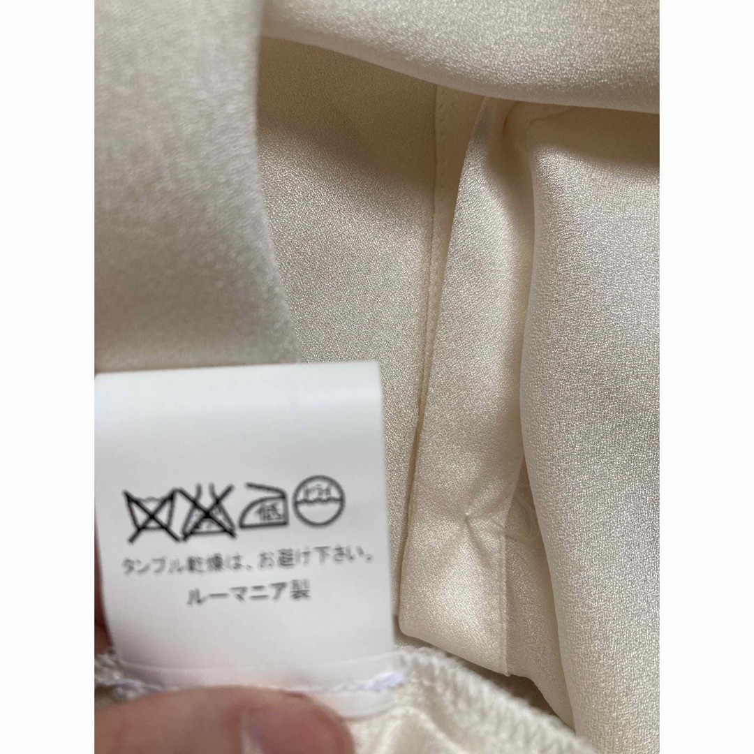 ESCADA(エスカーダ)のエスカーダ escada ESCADA 白 ホワイト シルク ブラウス レディースのトップス(シャツ/ブラウス(長袖/七分))の商品写真