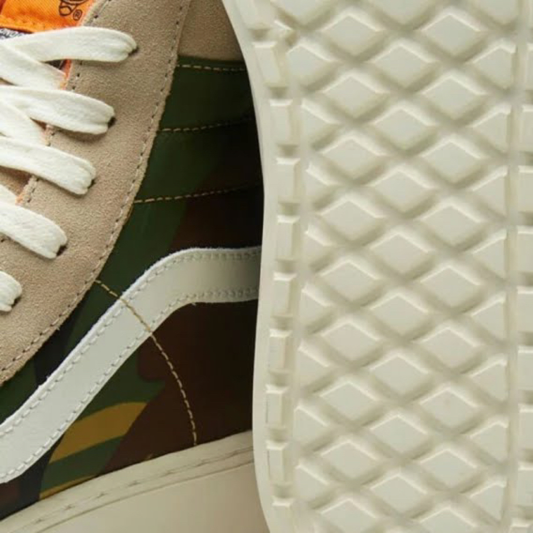 VANS VAULT(バンズボルト)のVAULT BY VANS LONDON UNDERCOVER SK8HI メンズの靴/シューズ(スニーカー)の商品写真