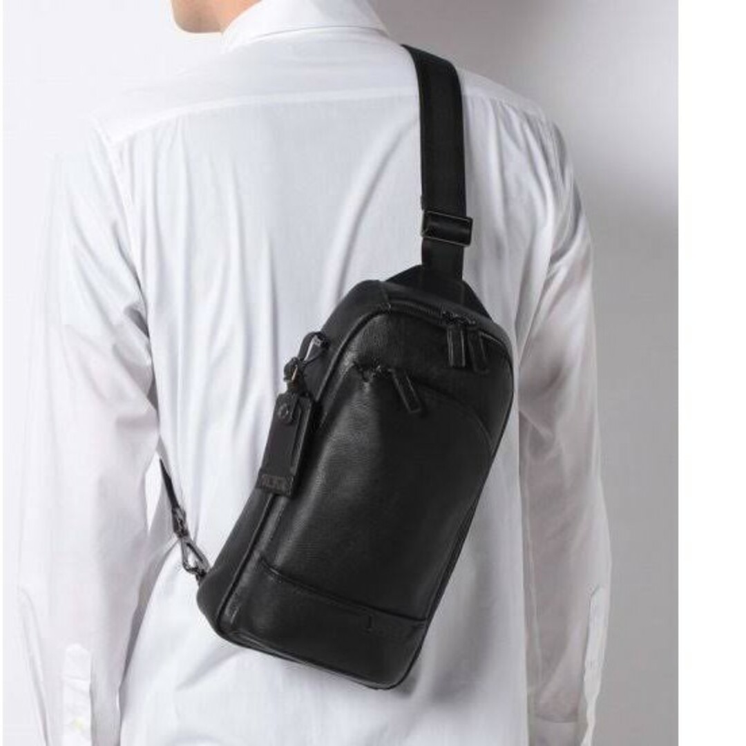 TUMI(トゥミ)のTumi 新品未使用タグ付き HARRISON グレゴリースリング レザ メンズのバッグ(ボディーバッグ)の商品写真