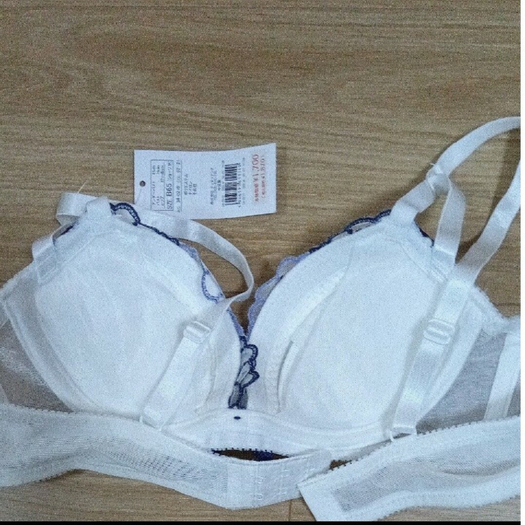 tutuanna ブラジャー B65 レディースの下着/アンダーウェア(ブラ)の商品写真