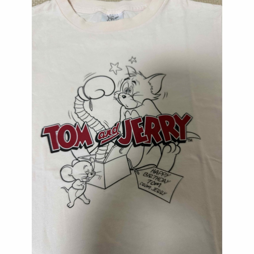 GU(ジーユー)の【GU(ジーユー）】キッズ トムとジェリー ロケット 半袖  Tシャツ 150 キッズ/ベビー/マタニティのキッズ服男の子用(90cm~)(Tシャツ/カットソー)の商品写真