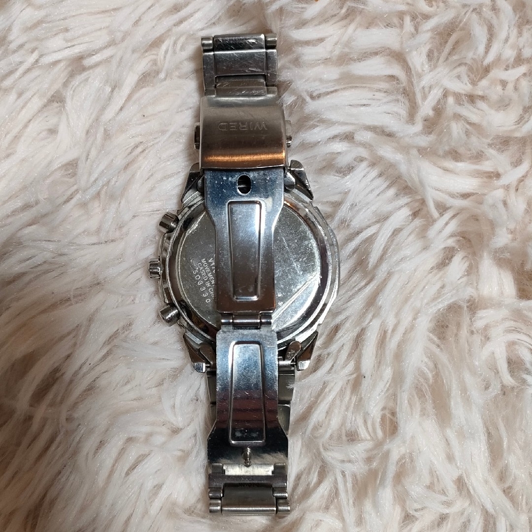 WIRED(ワイアード)の【良品】WIRED ワイアード V176-0AK0　ソーラークロノグラフ　稼働品 メンズの時計(腕時計(アナログ))の商品写真