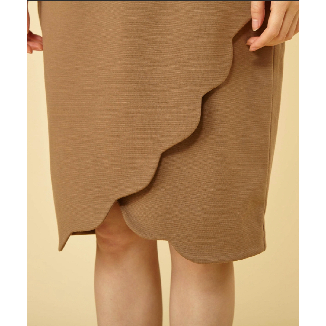 MIIA(ミーア)の【美品】MIIA ミーア ラップ風スカラップタイトスカート 完売品 レディースのスカート(ひざ丈スカート)の商品写真