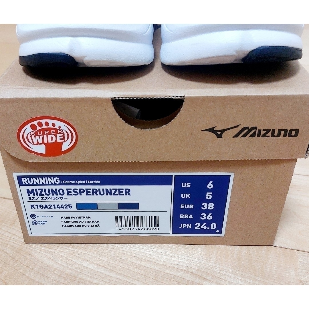 MIZUNO(ミズノ)のMizuno ミズノランニングシューズ  24.0  4E  ミズノシューズ レディースの靴/シューズ(スニーカー)の商品写真