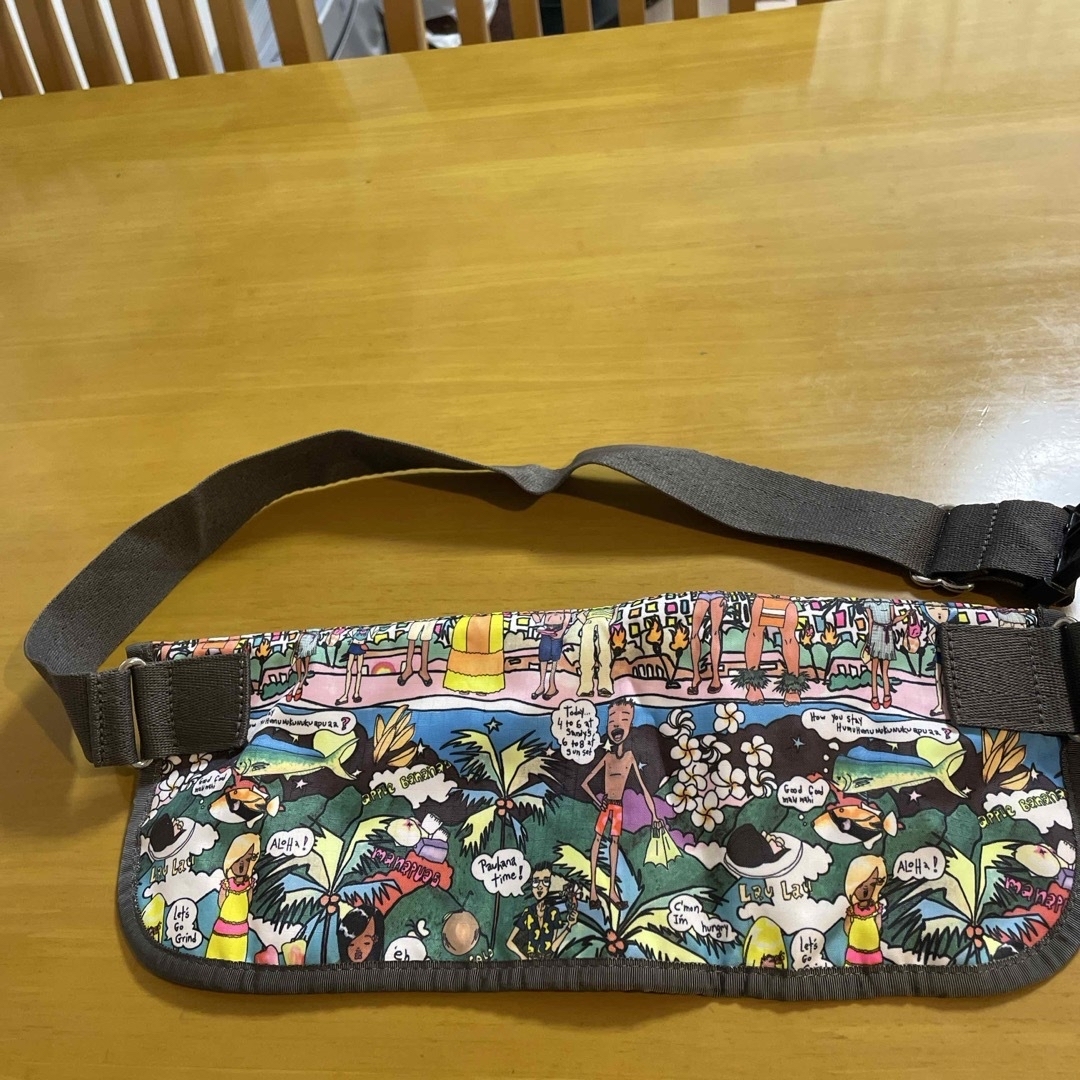 LeSportsac(レスポートサック)のlesportsac レスポ　ウエストポーチ、ボディバッグ レディースのバッグ(ボディバッグ/ウエストポーチ)の商品写真